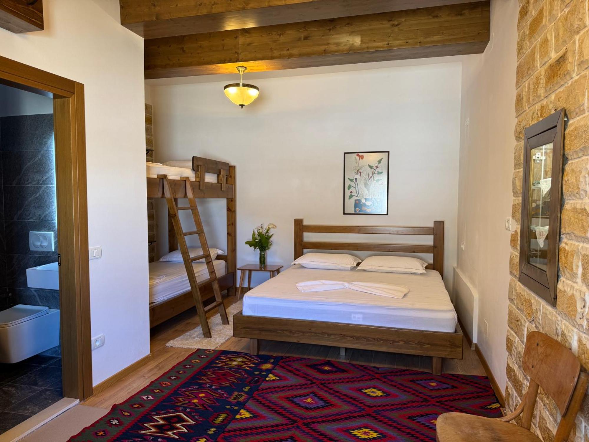 Ana Rest House Hostel Berat Zewnętrze zdjęcie